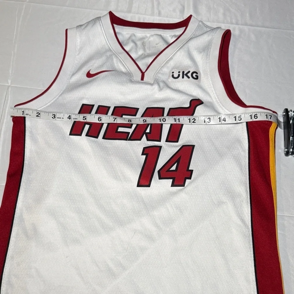 Nike Miami Heat Tyler Herro Jersey Kids Medium #14